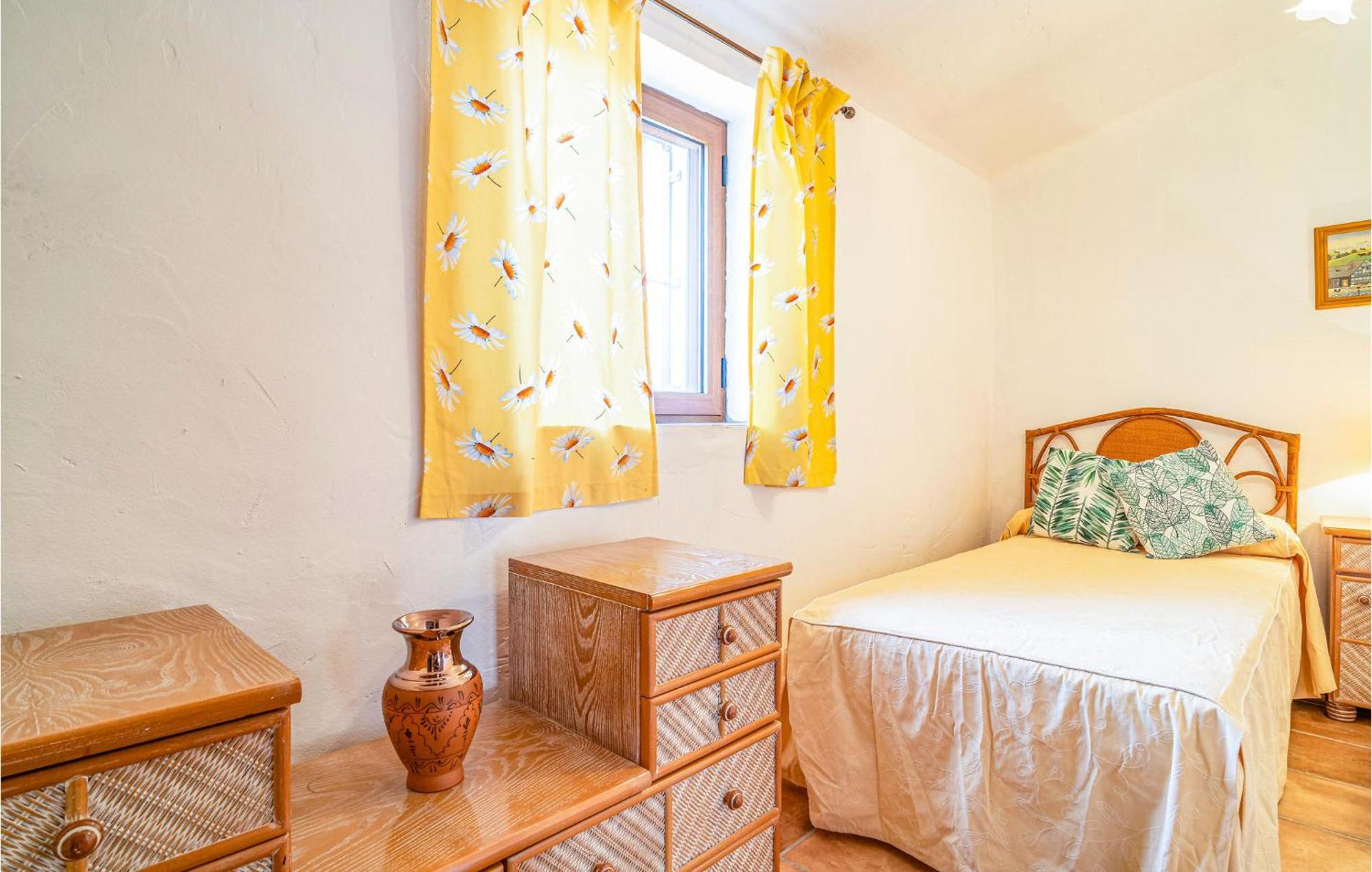 Gorgeous Home In Cajiz With Wifi Cajís Extérieur photo